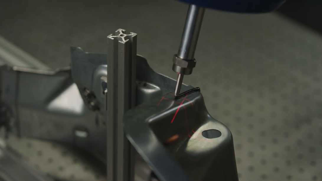 New Robotic Adhesive and Sealant System Using 3D Adaptive Process