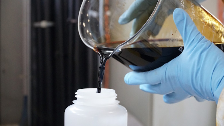 New Renewable Alternative to Fossil-based Adhesives & Sealants